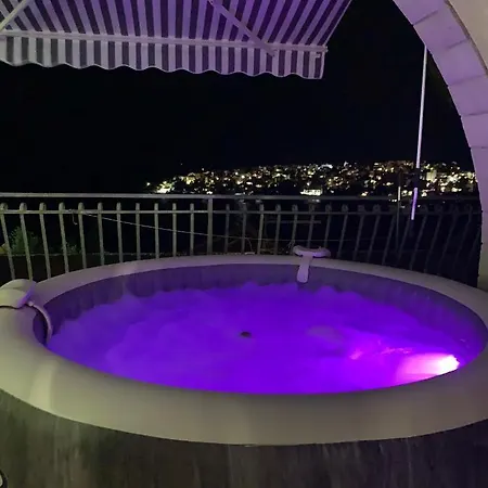 Mira Traù